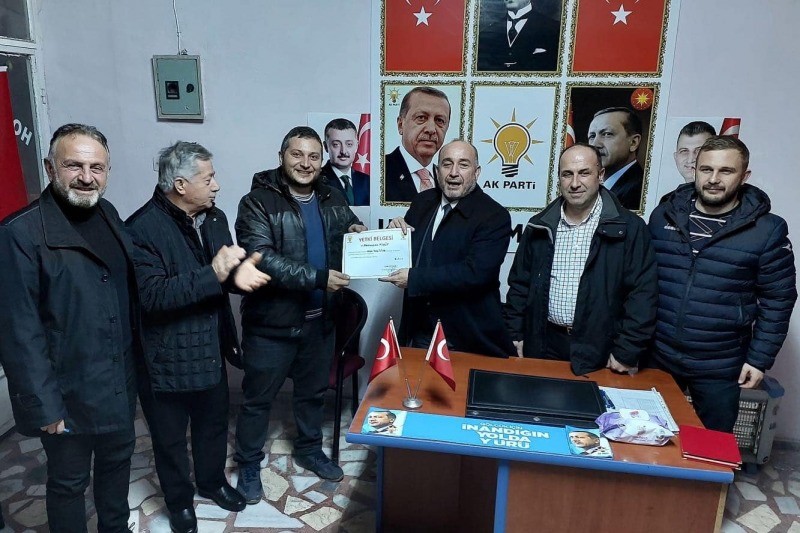 AK Parti Yavuz Sultan Selim Mahalle Başkanlığı’nda GÖREV DEĞİŞİMİ YAŞANDI
