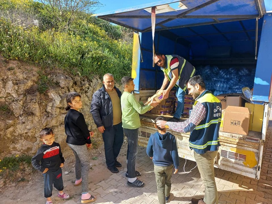 Başkan Sezer Antakya ve Defne de yapılan haftalık çalışmaları açıkladı