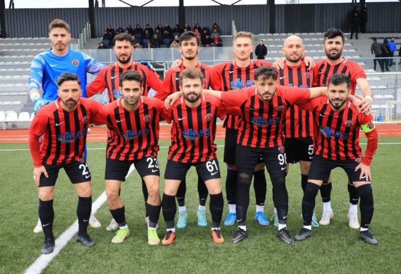 Gölcükspor Zaferspor takımını 1-0 mağlup etti