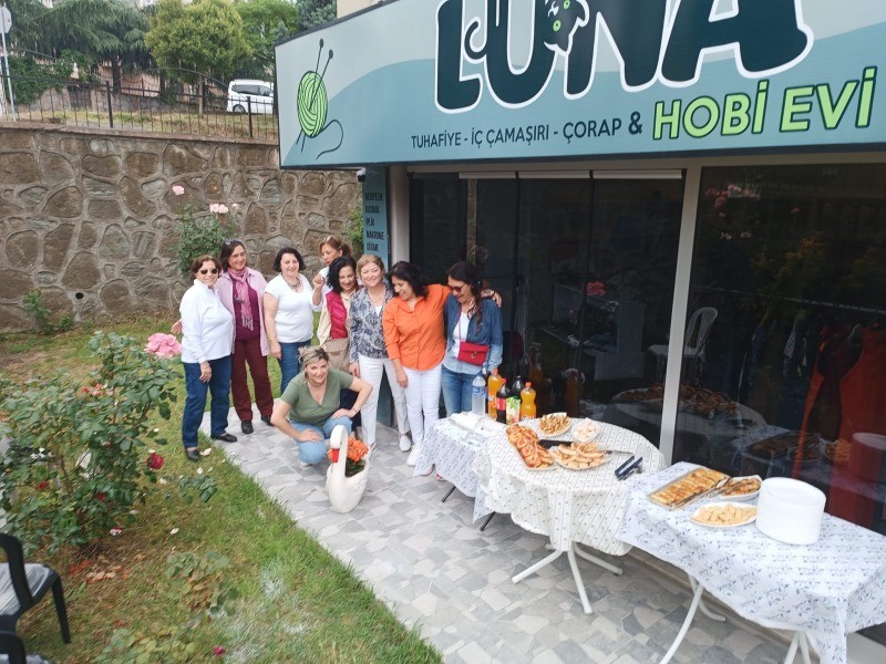 Luna Tuhafiye Hobi Evi Topçular Mahallesi’nde HİZMET VERMEYE BAŞLADI