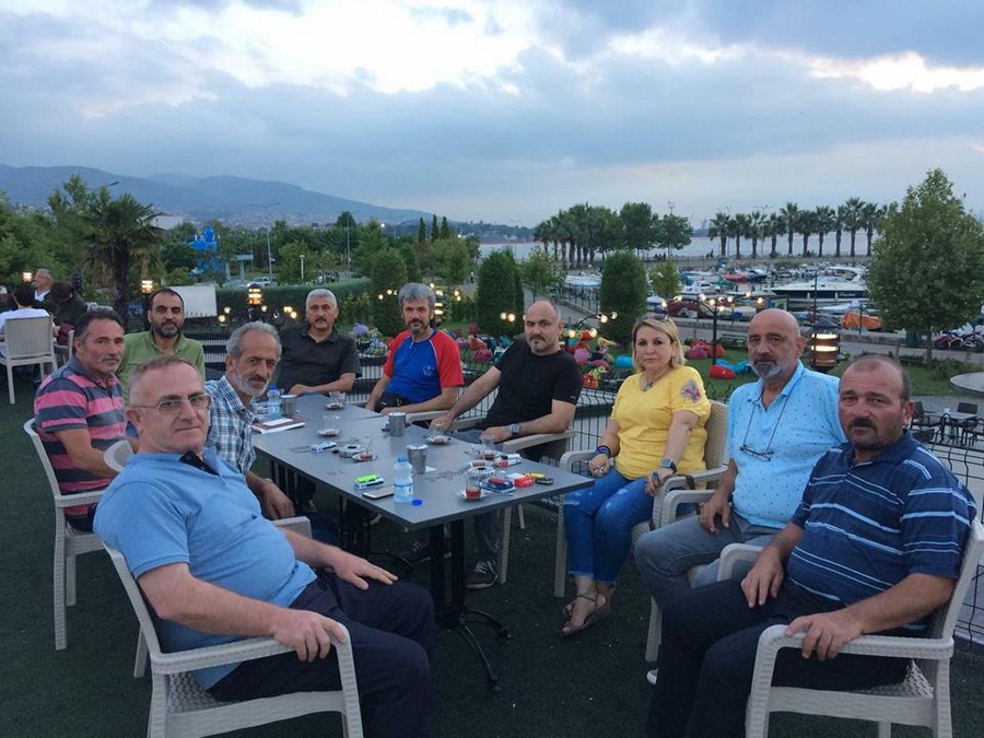Gölcük İdmanyurdu Başkanı Ali Bahar yeni yönetimini açıkladı