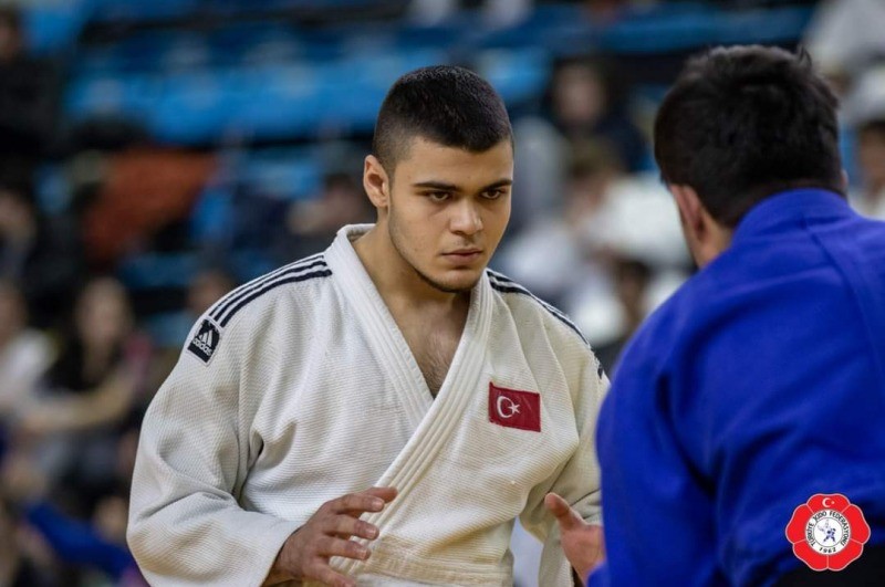 Milli Judo Sporcumuz Atilla Dinç, ülkemizi Atina’da temsil ediyor