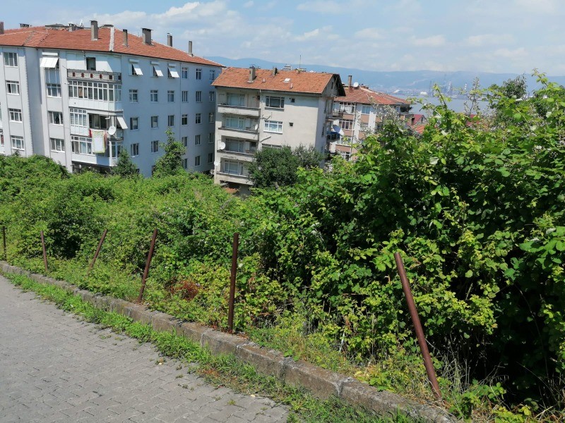 Vatan Caddesi’nde bu korkuluklar ne zaman tamamlanacak?