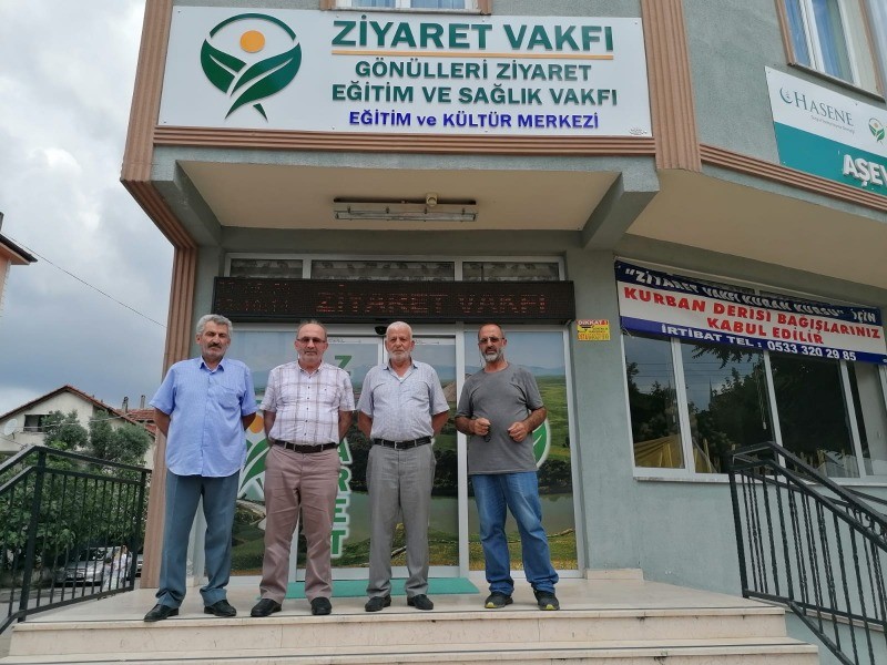 Ziyaret Vakfı bu Kurban Bayramı’nda da ihtiyaç sahiplerinin yüzünü güldürecek ‘GELİN BU HAYRA SİZDE ORTAK OLUN’