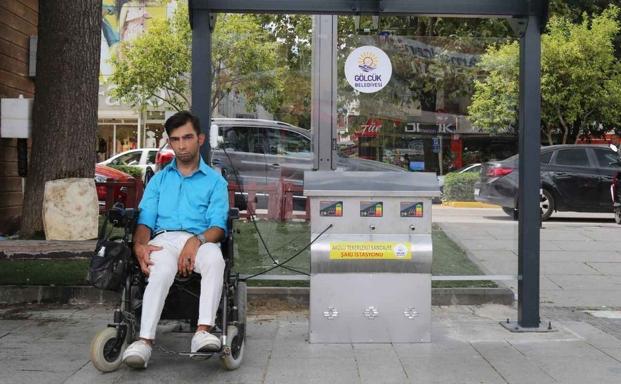 Engelli Akülü Şarj ünitesi bakıma alınmıştı TEKRAR AYNI YERİNDE