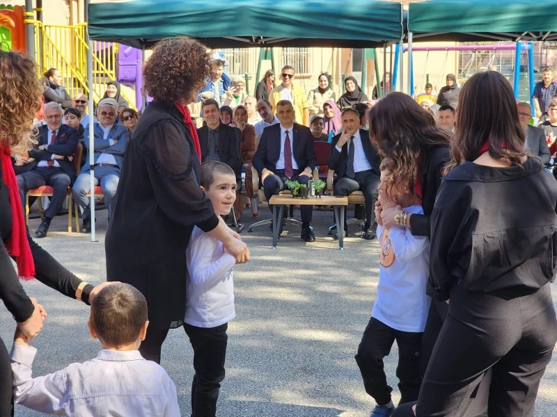 Başkan Sezer Özel Çocuklar ile bir araya geldi ‘HER ZAMAN YANINIZDAYIZ’