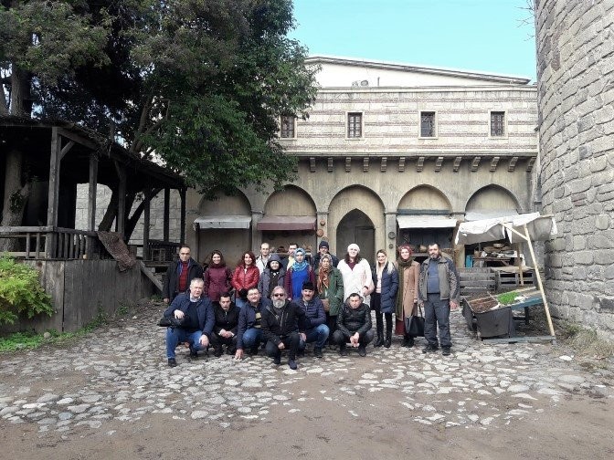 HALIDERE TRSM DANIŞANLARI SEKA FİLM PLATOSUNU GEZDİ