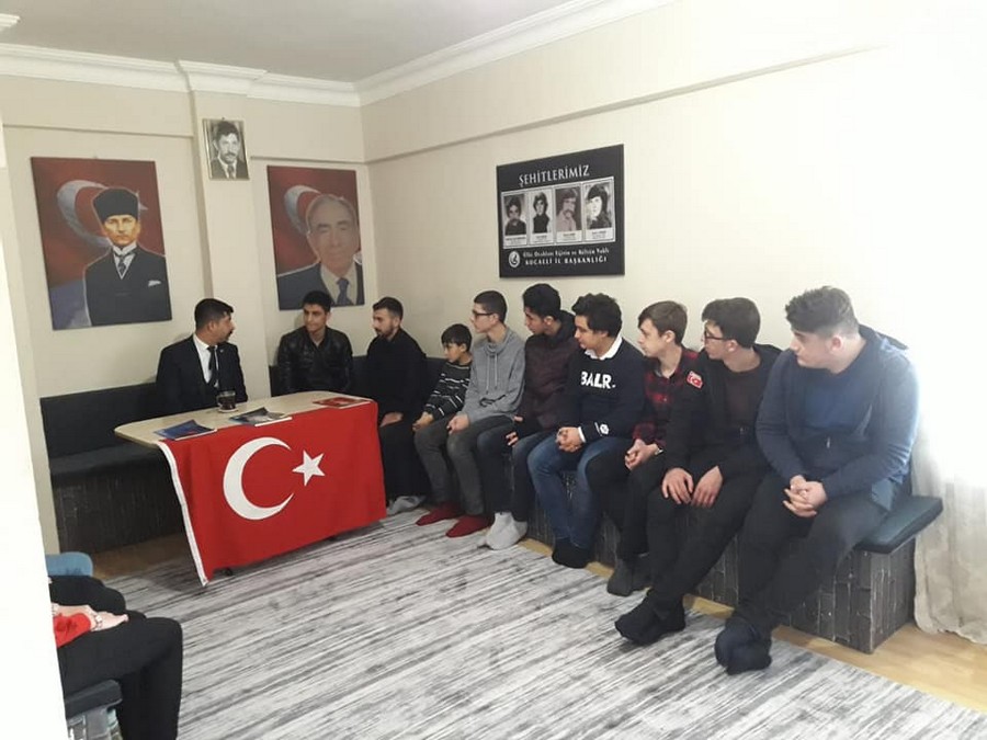 Ülkü Ocakları Kocaeli İl Başkanı Gökhan Özkara,Gölcük Ülkü Ocağı’nı Ziyaret Etti