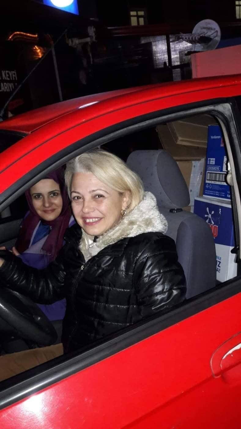 Yunus Emre Mahallesi Muhtar Adayı Nadide Dilek Çağıltay,  GÖNÜLLERDE TAHT KURUYOR