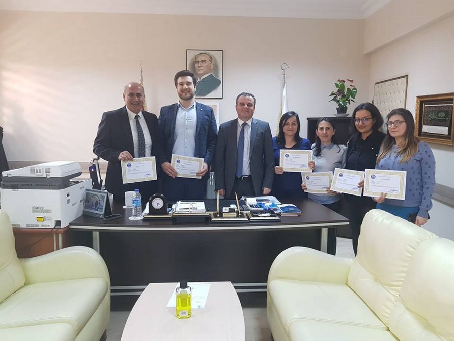 İlçe Sağlık Müdürlüğü Personeline Başarı belgesi verildi