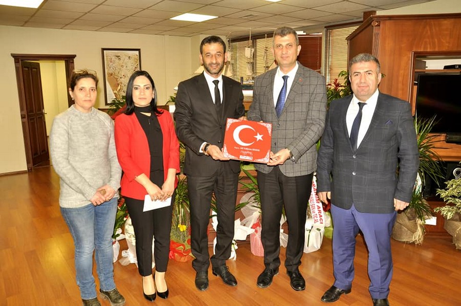 Gölcük Belediye Başkanı Ali Yıldırım Sezer’e  HAYIRLI OLSUN ZİYARETLERİ SÜRÜYOR