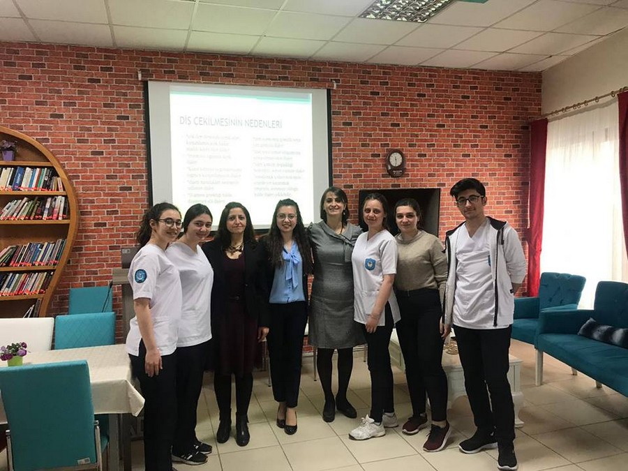 STAJER ÖĞRENCİLER EĞİTİM SUNUMU GERÇEKLEŞTİRDİ