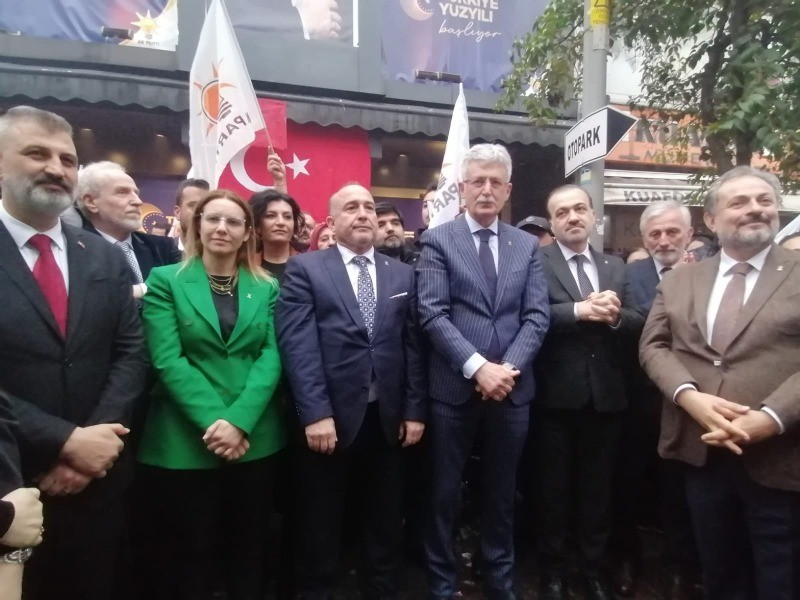 Mehmet Ellibeş’in Çarşı Bürosu Açılışında MUHTEŞEM KALABALIK