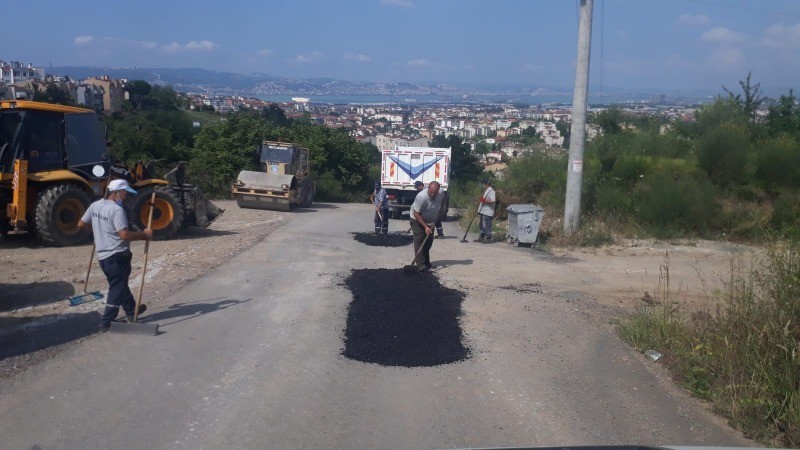 Gölcük Belediyesi Asfalt Ekibi 5 GÜNDE 73 FARKLI NOKTADA ÇALIŞMA YAPTI