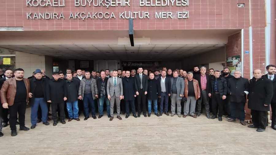 MHP İl Başkanı Yunus Emre Kurt, Kandıra Muhtarlarıyla bir araya geldi ‘MHP TÜRKİYE’NİN SİGORTASIDIR’