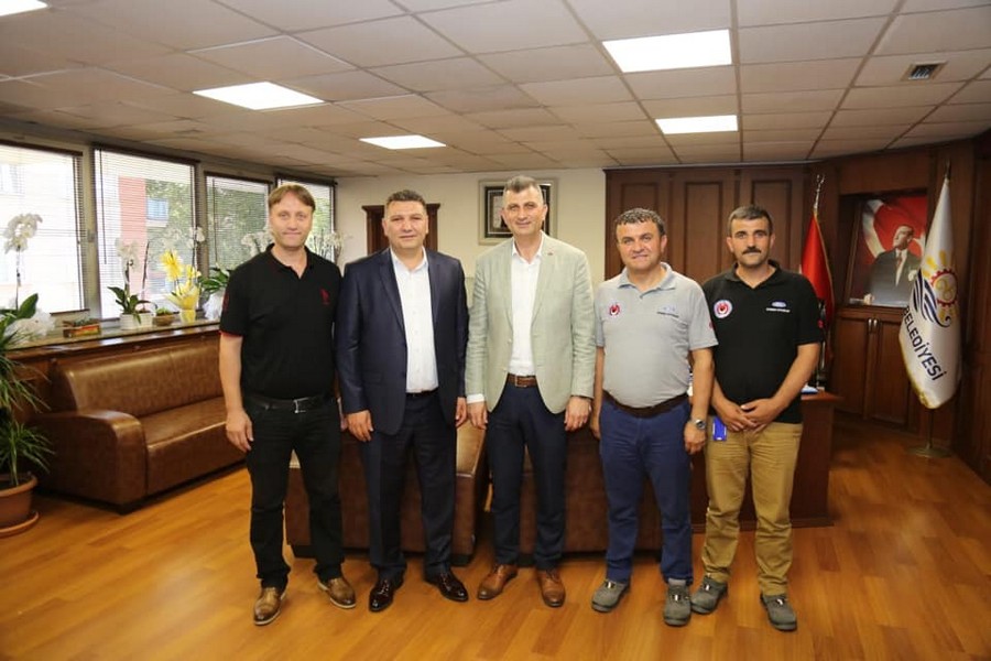 Türk Metal Sendikası Gülcük Şube Başkanı Mehmet Şener’den Başkan Sezer’e HAYIRLI OLSUN ZİYARETİ