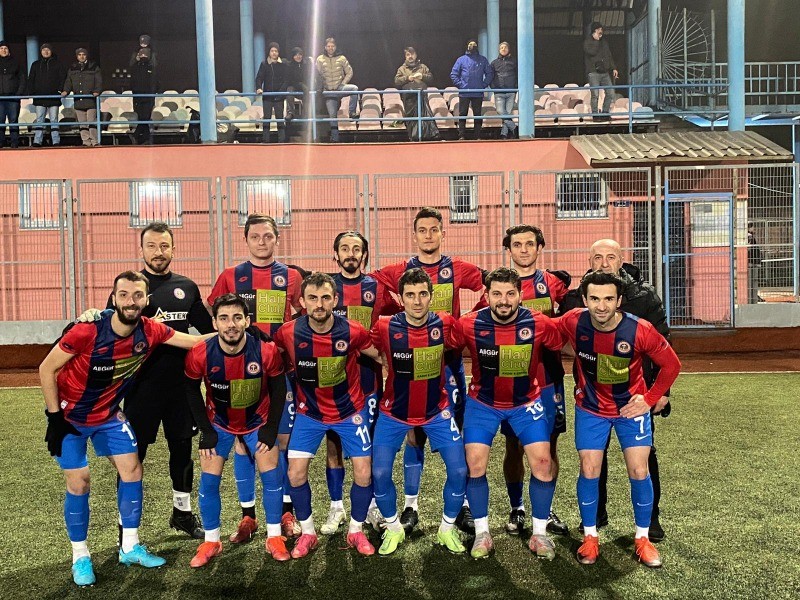 Harb-İş Spor Kavaklı da gol oldu yağdı  KARTEPE SUADİYESPOR’U 5-0 YENDİ