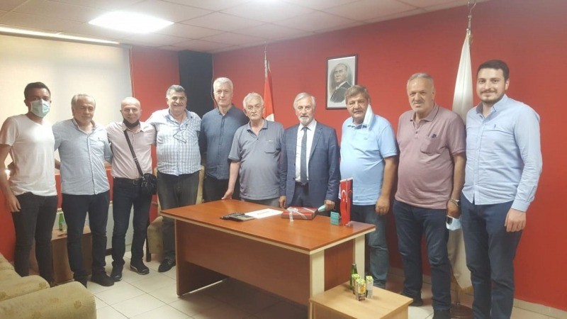 Gölcükspor Kulübü Başkanı temel Erten’e DOSTLARINDAN HAYIRLI OLSUN ZİYARETİ