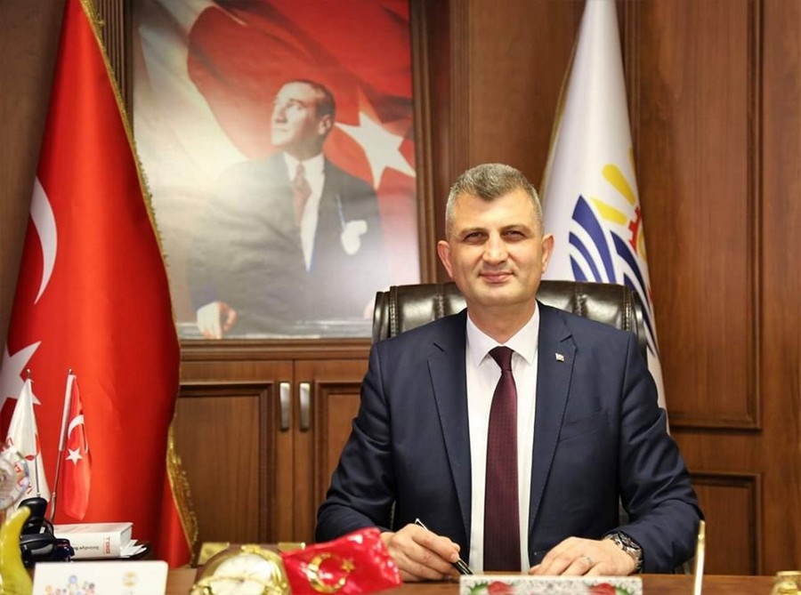 Gölcük Belediye Başkanı Ali Yıldırım Sezer “İYİLİK 153 YAŞINDA”