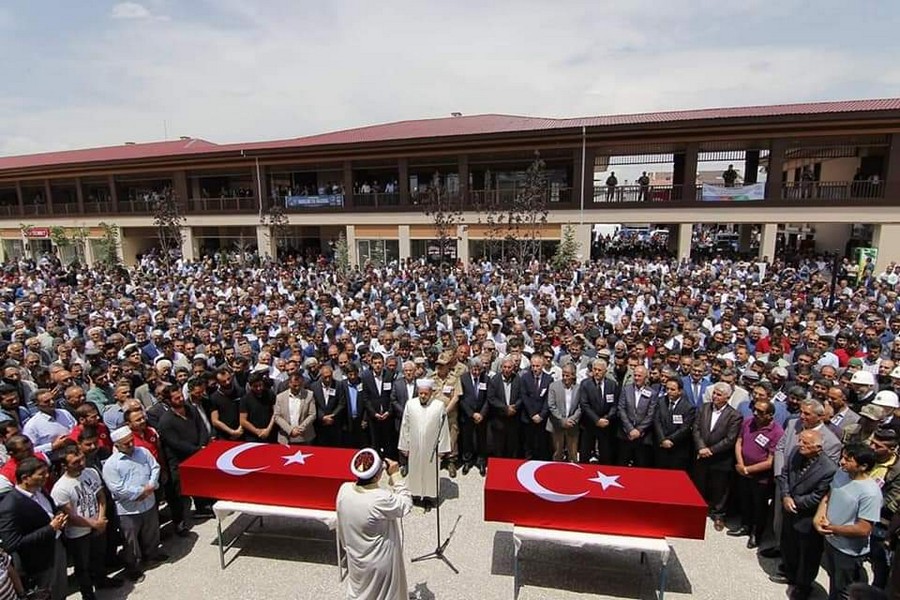 Gölcük Vanlılar Derneği Kurucu Başkanı Kenan Çelik’in acı günü  DAYISI VE KUZENİ ŞEHİT DÜŞTÜ