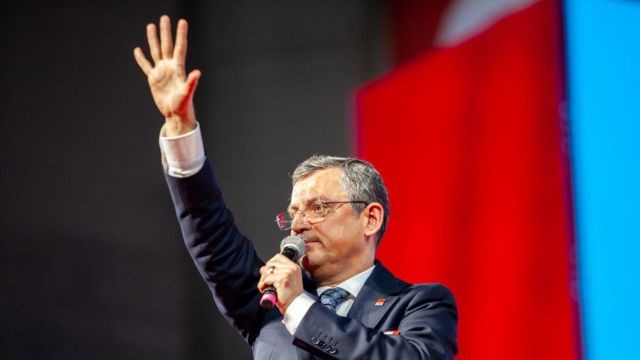 Cumhuriyet Halk Partisi’nde  Kılıçdaroğlu dönemi sona erdi  GENEL BAŞKAN ÖZGÜR ÖZEL