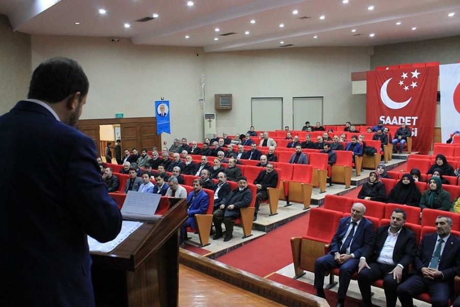 Saadet Partisi ‘Necmettin Erbakan Anma ve Anlama Programı’ düzenledi ‘ERBAKAN HOCA TAM BİR DAVA ADAMIYDI’