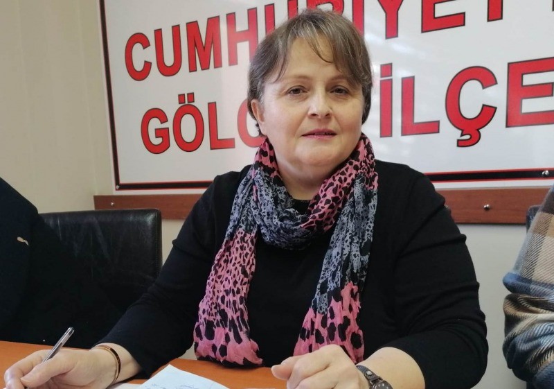 CHP Gölcük İlçe Kadın Kolları Başkanı Mine İşeri ESNAFLARIMIZ KEPENK KAPATMAYA DEVAM EDİYOR