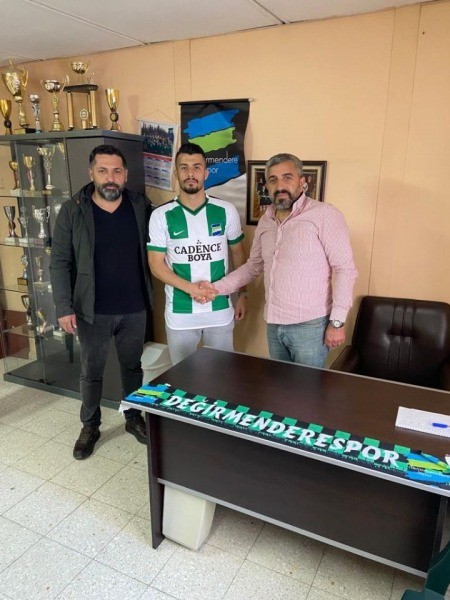 Değirmenderespor Özgür Altunışık’a imza attırdı