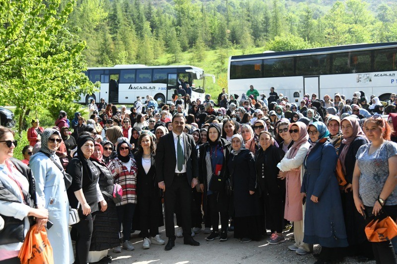 Başiskele’de Anneler Kısa Bir Mola Verdi