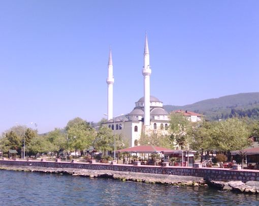 Yarın Miraç Kandilini idrak edeceğiz