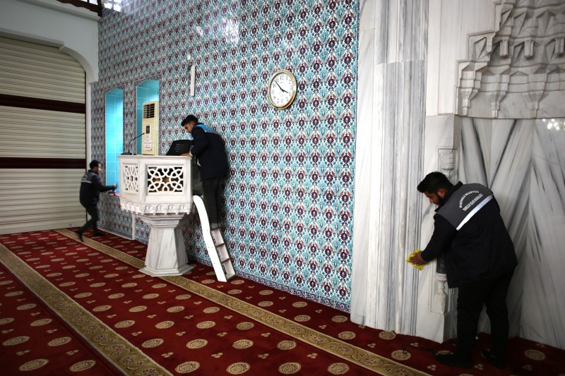 Başiskele’de Camiler Ramazan’a Hazırlanıyor