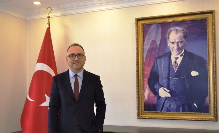 Kaymakam Karabulut, ‘Tüm Gölcük halkının yeni yılını kutluyorum’