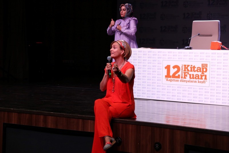 Ceyda Düvenci,  ‘Her şeye yetişemiyorum’