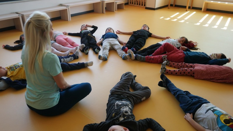 ÇINAR ÇOCUK EVİ’NDE YOGA EĞİTİMİ BAŞLADI