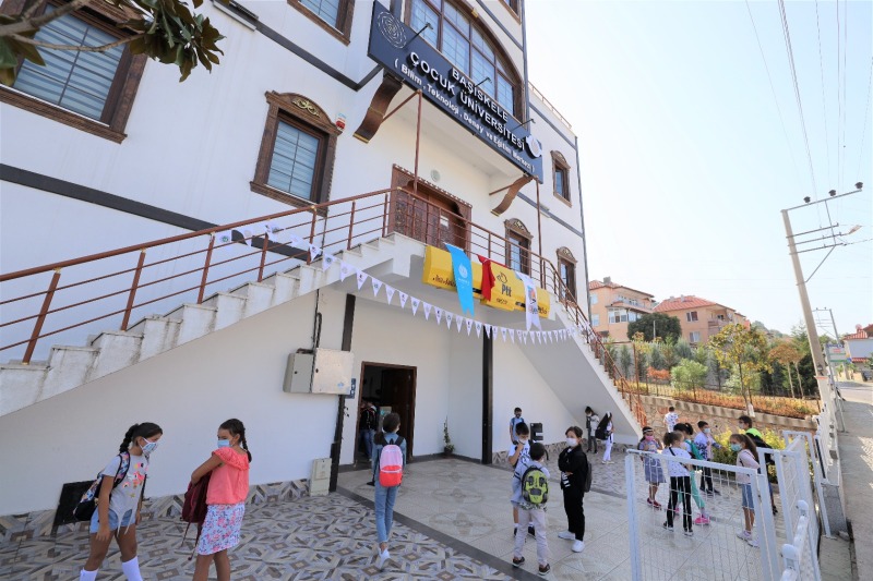 Başiskele Çocuk Üniversitesi’nde Yeni Eğitim Dönemi Başladı