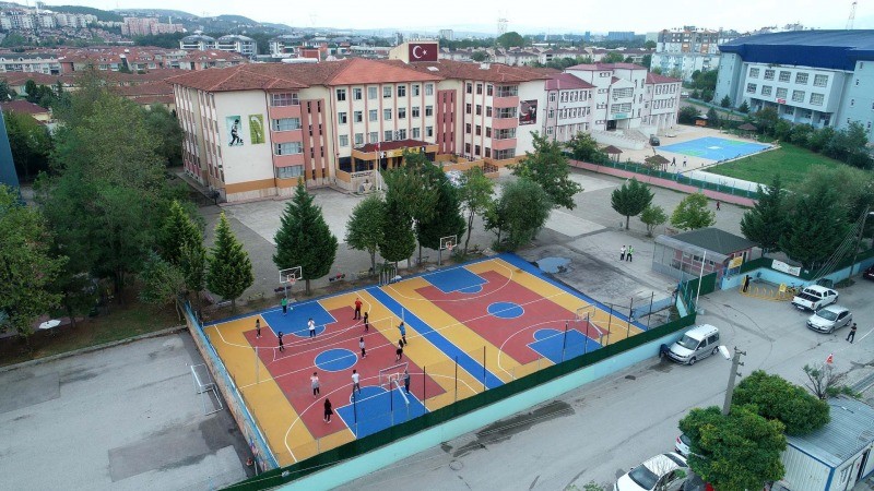 Büyükşehir 70 okula daha basketbol sahası yapacak