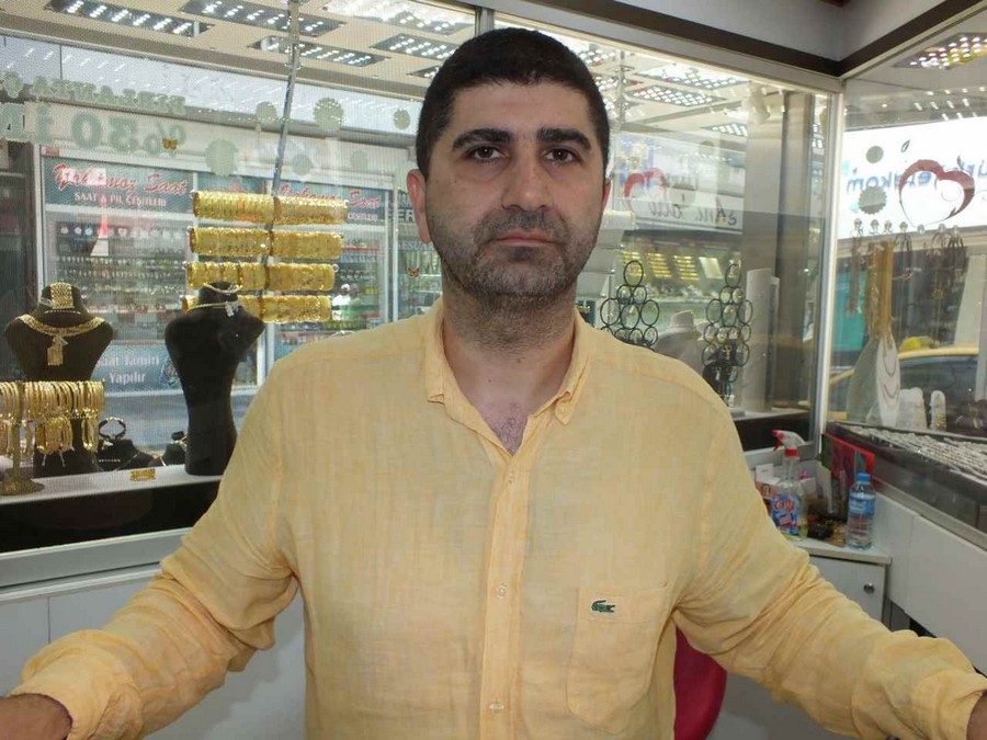 Sefa Kuyumculuk’un sahibi Yaşar Ulutan altın piyasasını değerlendirdi “4 TAKSİT İMKANI BÜYÜK AVANTAJ OLDU”