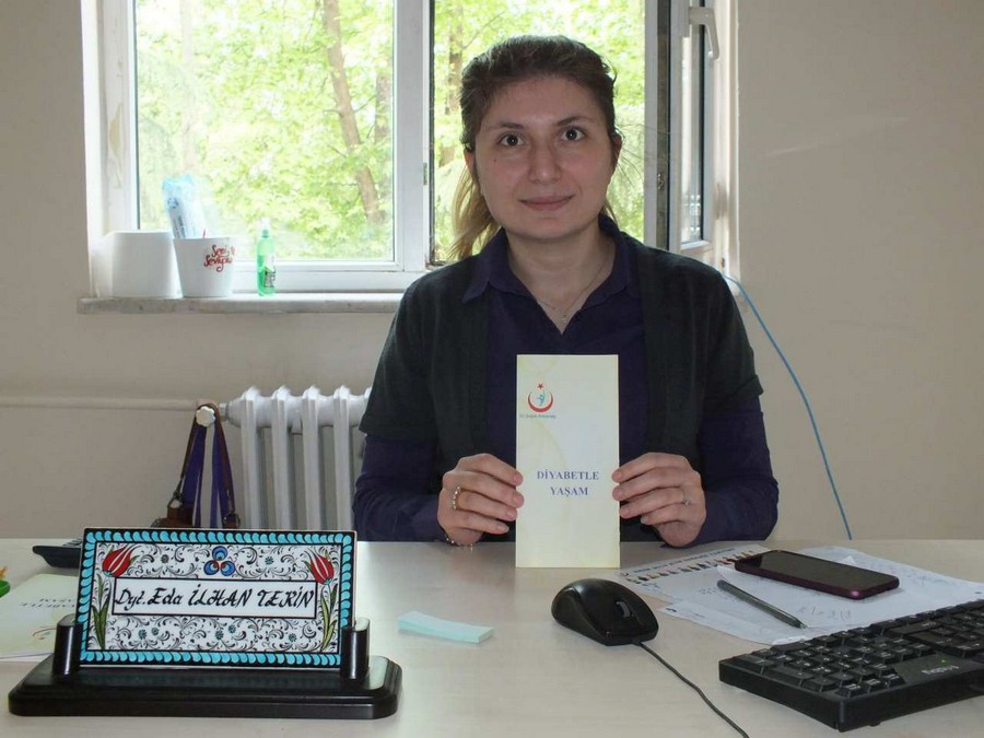 İlçe Sağlık Müdürlüğü Diyetisyeni Eda İlhan Tekin’den  SAĞLIKLI ORUÇ İÇİN İPUÇLARI