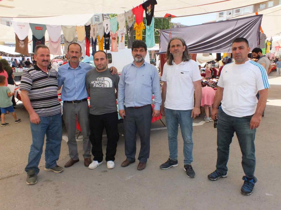 Bu sene bayram pazarının Gazi Otoparkı’na kurulması  PAZARCI ESNAFINI MUTLU ETTİ
