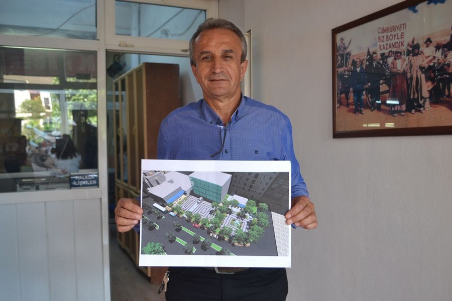 Halıdere Kent Meydanı yenileniyor