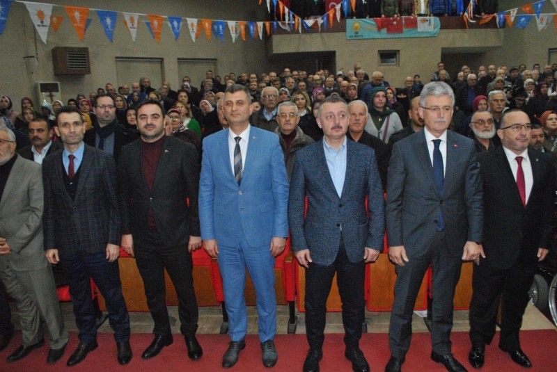 AK Parti İlçe Danışma Toplantısında buluştu COŞKU SALONDAN TAŞTI