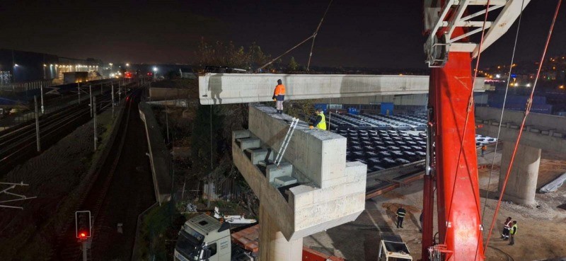 Darıca Osmangazi’de kiriş montajları başladı