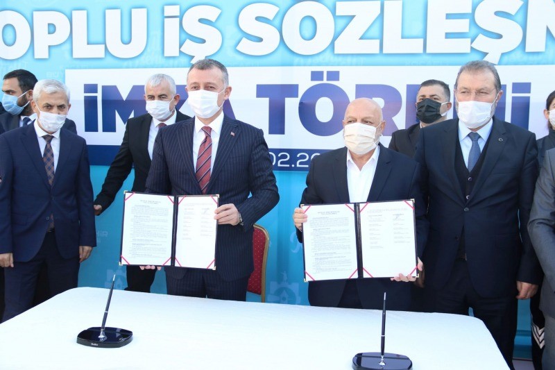Türkiye’ye örnek toplu iş sözleşmesi imzalandı
