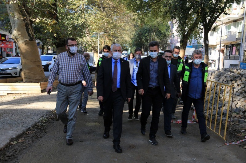 Gündoğdu, Yürüyüş Yolu’ndaki çalışmaları inceledi