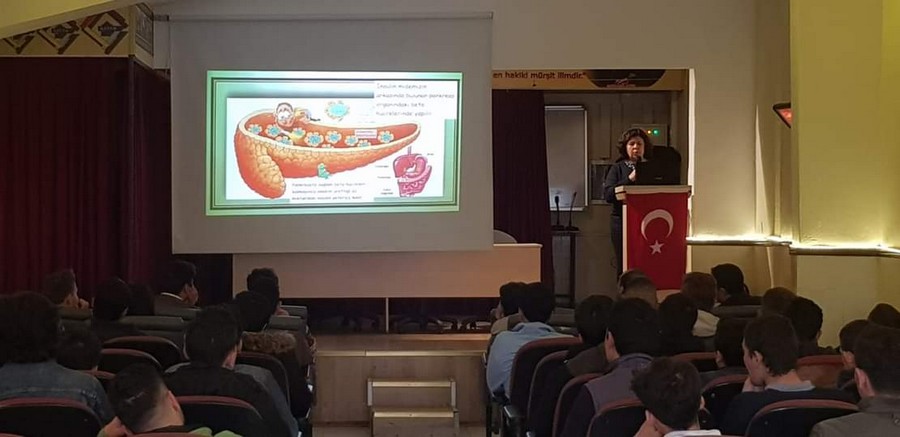 Gölcük Mesleki ve Teknik Anadolu Lisesi öğrencilerine  Diyabet Eğitimi Verildi