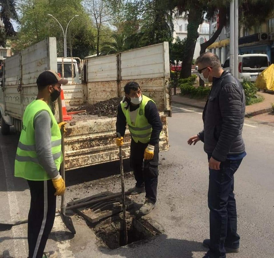 GÖLCÜK BELEDİYESİ “BAHAR TEMİZLİĞİ”NE BAŞLADI