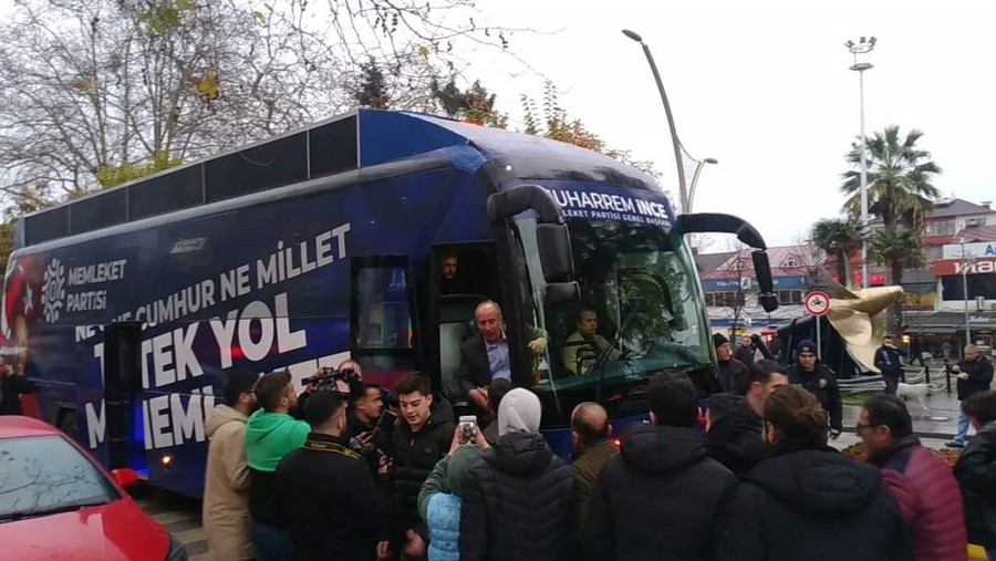 Memleket Partisi Genel Başkanı Muharrem İnce Gölcük’e geldi ‘GENÇLER ARASINDA BİRİNCİ PARTİYİZ’