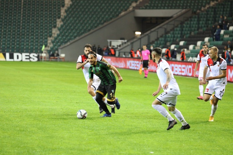 Kocaelispor Gençlerbirliği ile karşılaştı 1-2 GALİBİYET SERİSİ BOZULDU