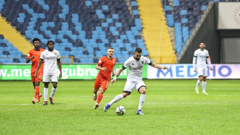 Kocaelispor Adana deplasmanından üzgün döndü 2-0 İLK YARIYI MAĞLUBİYETLE KAPATTIK