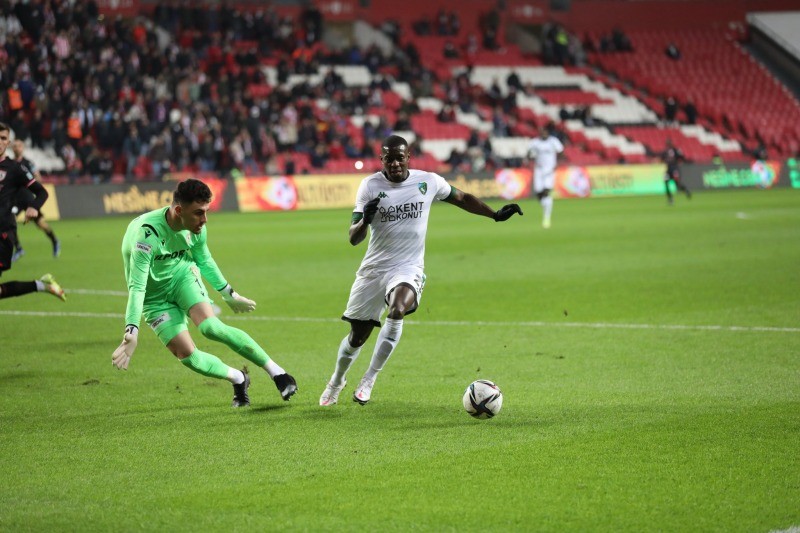 Kocaelispor Samsunspor’a konuk oldu 3-0 MAĞLUP OLDUK